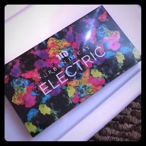 Urban Decay Electric Palette